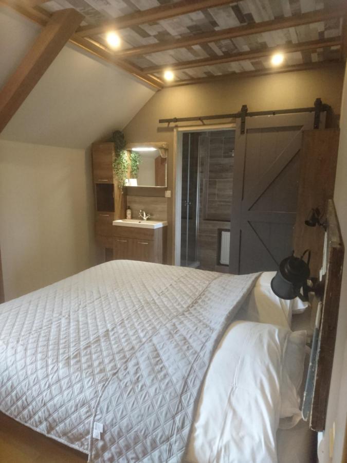 De Cyprian Bed & Breakfast Kaard Екстериор снимка