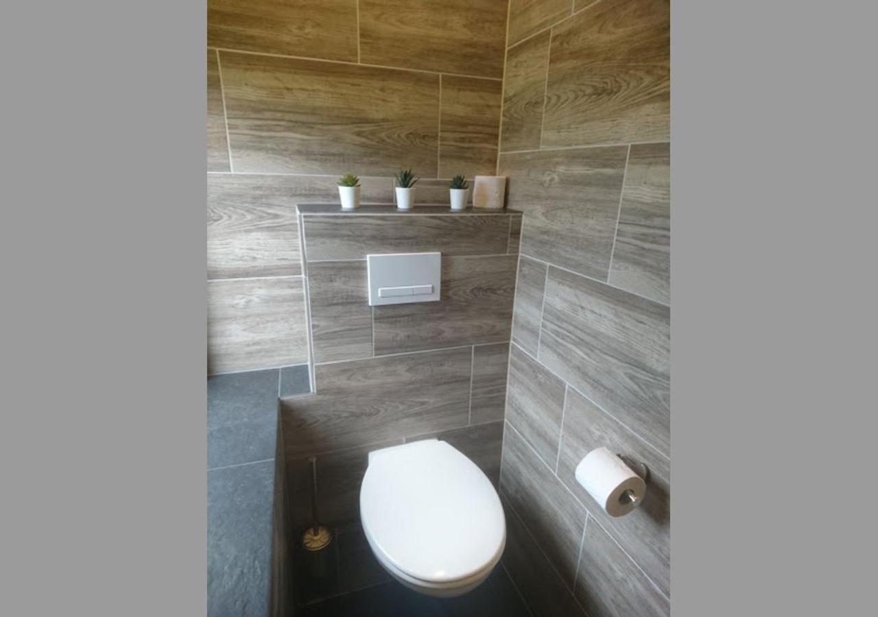 De Cyprian Bed & Breakfast Kaard Екстериор снимка