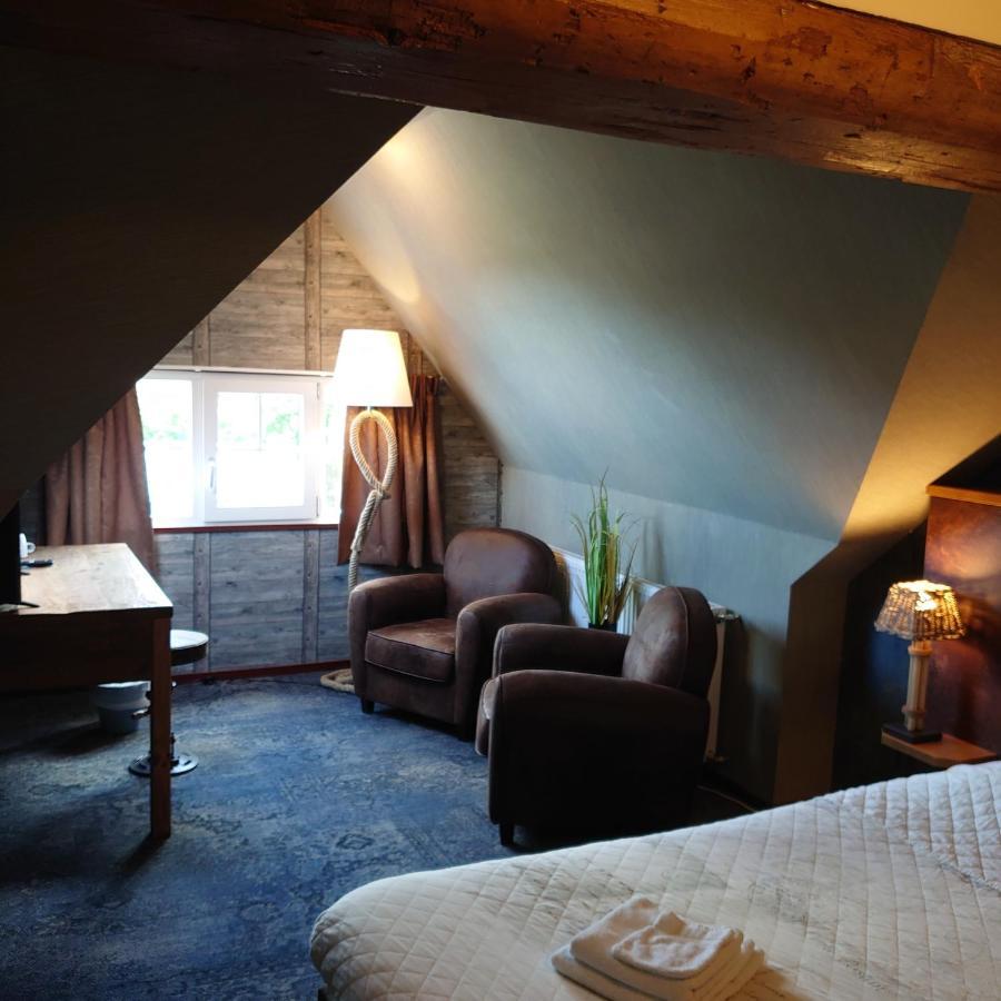 De Cyprian Bed & Breakfast Kaard Екстериор снимка