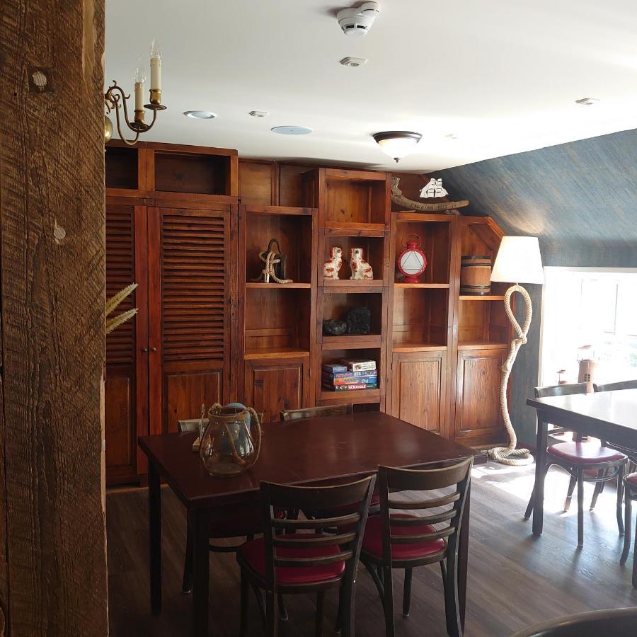 De Cyprian Bed & Breakfast Kaard Екстериор снимка