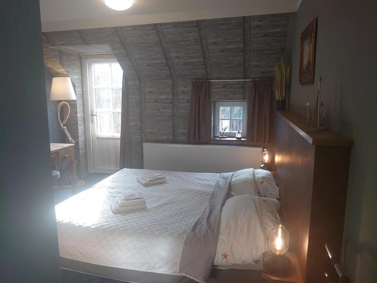 De Cyprian Bed & Breakfast Kaard Екстериор снимка