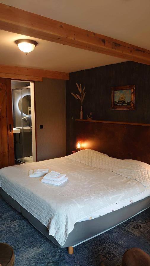 De Cyprian Bed & Breakfast Kaard Екстериор снимка