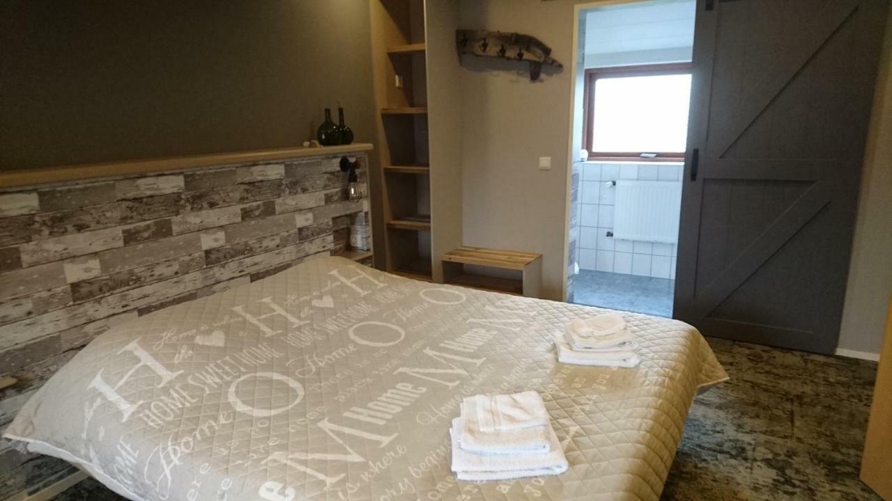 De Cyprian Bed & Breakfast Kaard Екстериор снимка